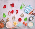 10-Delige Kerst Koekjesvormpjes Set – Inclusief Kerstboom, Hulst, Cadeau & Gingerbread Man – Plastic Bakvormpjes voor Zandkoekjes en Kerstbakken